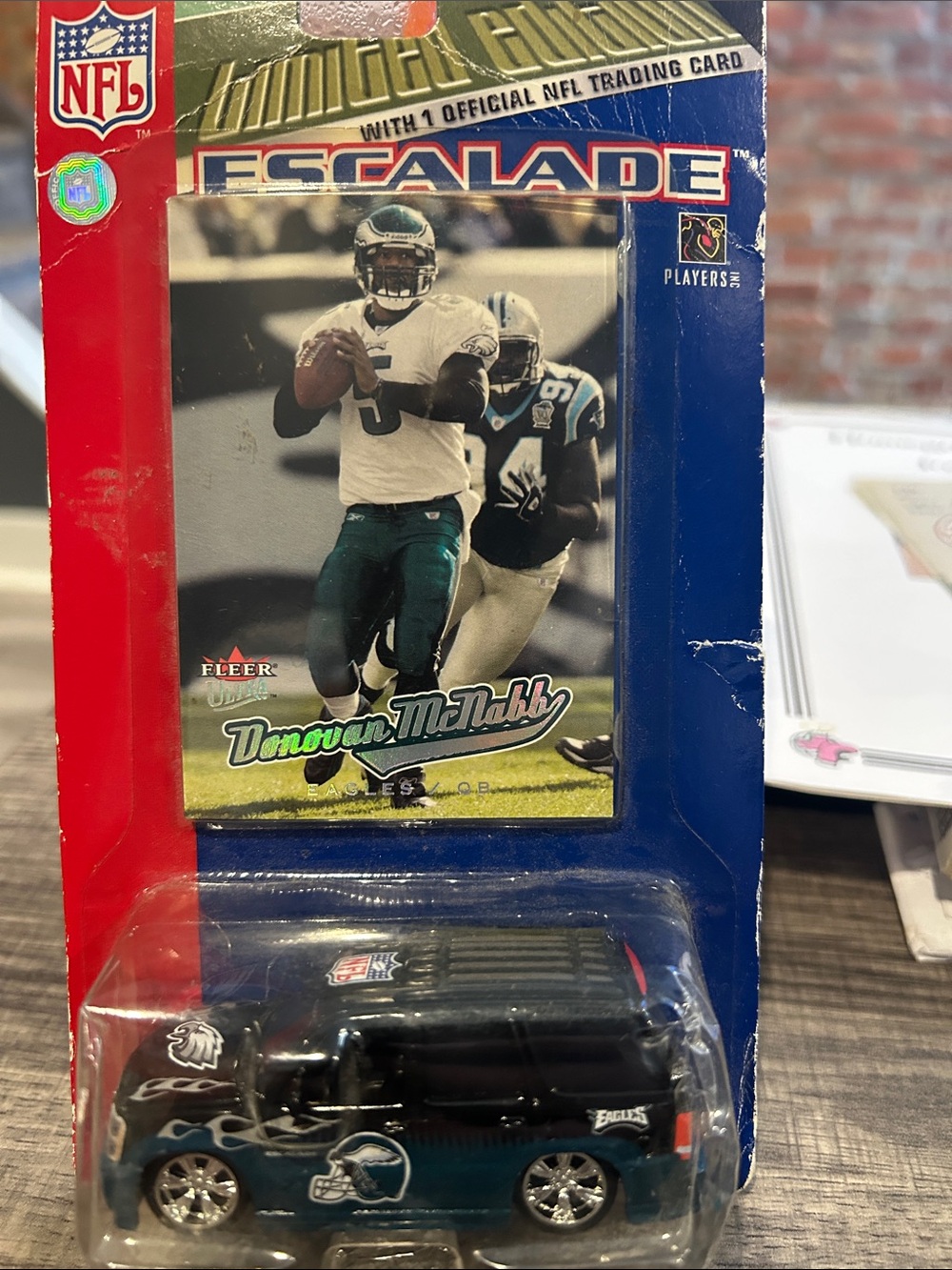 Fleer Donovan McNabb Escalade NFL Toy & Trading Card